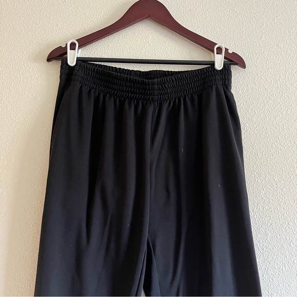Under Armour Women's Black Loose Lightweight Sweatpants Size Large - Picture 2 of 10